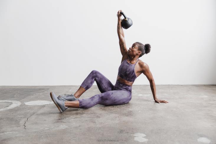 6DJZ1034 Women High-Neck Sports Bra Nobull