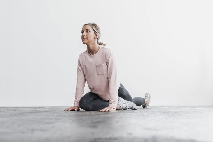 6DJZ1136 Women Heavyweight Long Sleeve Pocket Boxy Tee Nobull