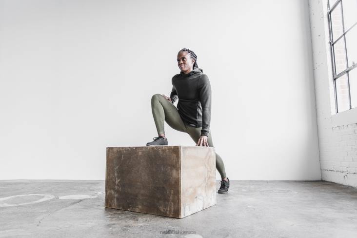 6DJZ1168 Women Performance Pullover Hoodie Nobull