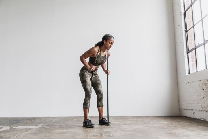 6DJZ1231 Women High-Rise Crop Nobull