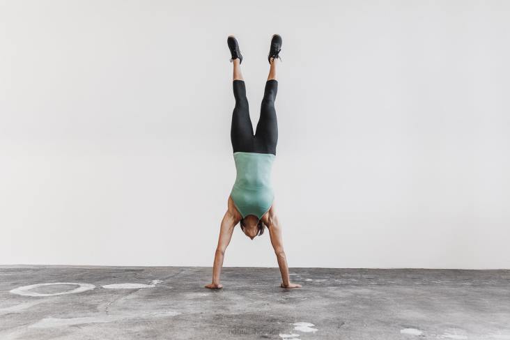 6DJZ1264 Women Halter Tank Nobull