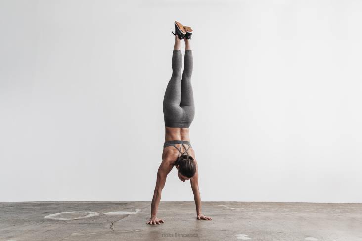 6DJZ1273 Women Sports Bra Nobull