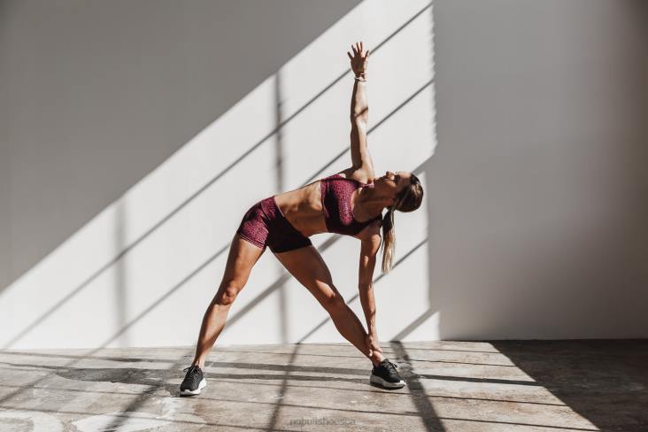 6DJZ1282 Women Sports Bra Nobull