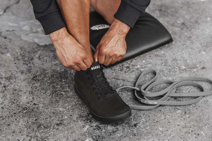 6DJZ13 Men Black Canvas Mid Trainer Nobull