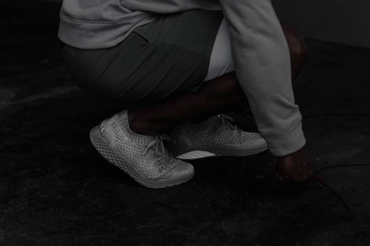 6DJZ140 Men Dark Grey Reflective Knit Runner Nobull