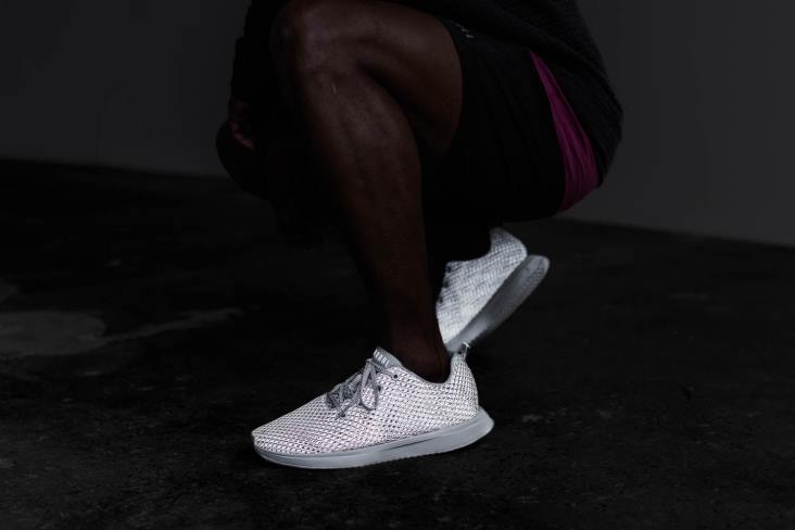 6DJZ142 Men Dark Grey Reflective Mesh Runner Nobull