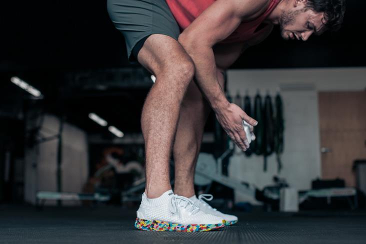 6DJZ161 Men White Wild Knit Runner Nobull