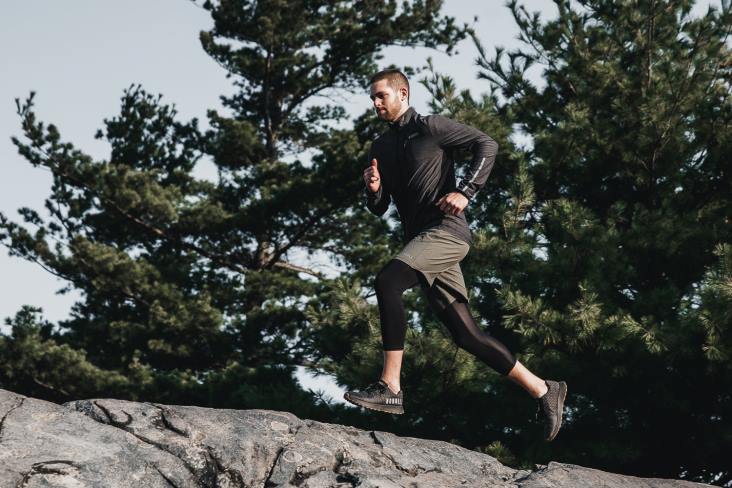 6DJZ163 Men Graphite Matryx Trail Runner Nobull