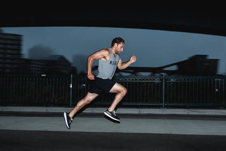 6DJZ165 Men Black White Mesh Runner Nobull