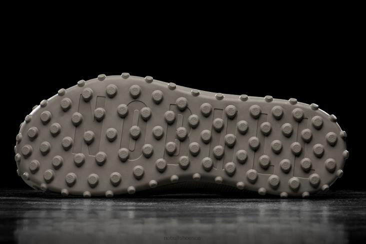 6DJZ193 Men Sand Fallen Rock Turf Trainer Nobull