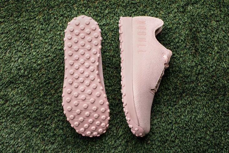 6DJZ201 Men Blush Heather Turf Trainer Nobull