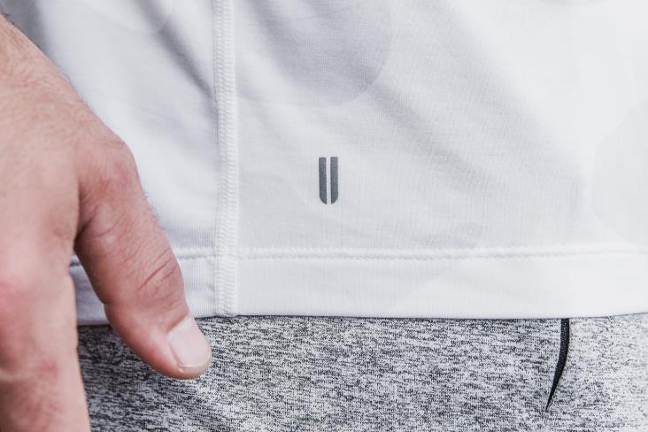 6DJZ317 Men Tee Nobull