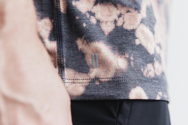 6DJZ328 Men Tee Nobull