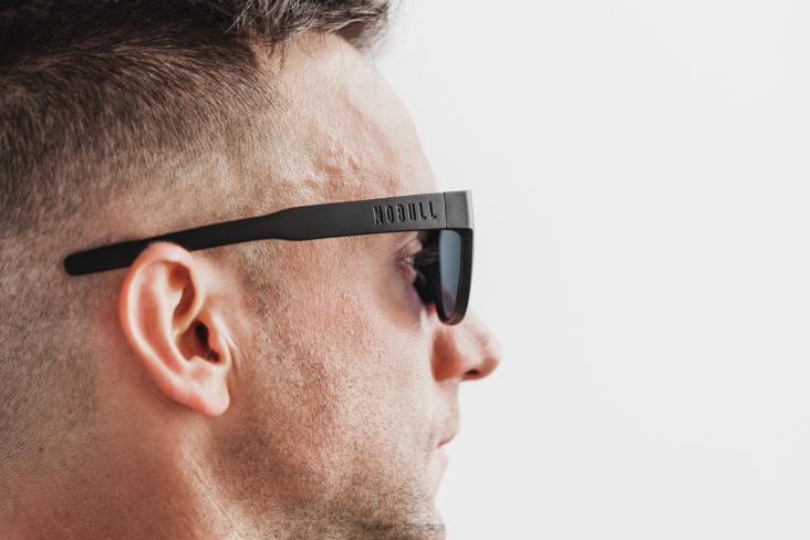 6DJZ496 Unisex Classic Sunglasses Nobull