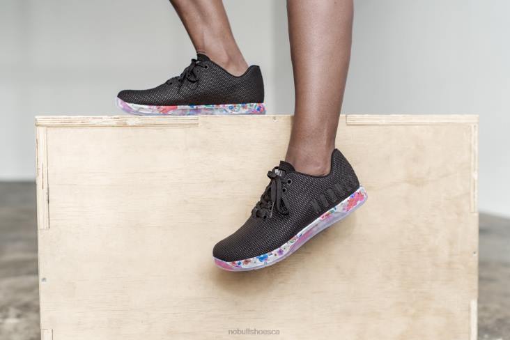 6DJZ503 Women Black Daisy Trainer Nobull