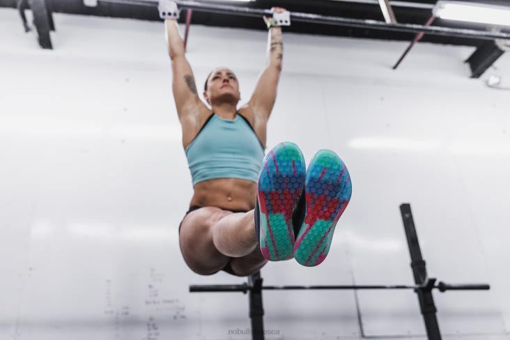 6DJZ519 Women Navy Lightning Trainer Nobull