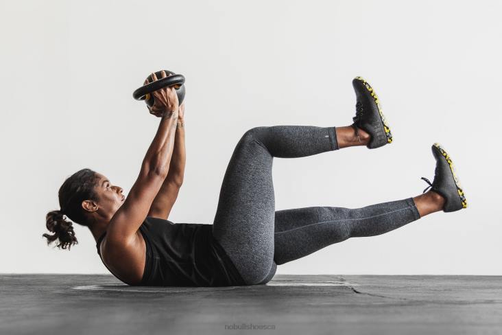 6DJZ530 Women Black Radial Trainer Nobull