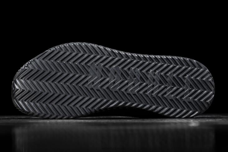 6DJZ556 Women Black Trainer+ Nobull