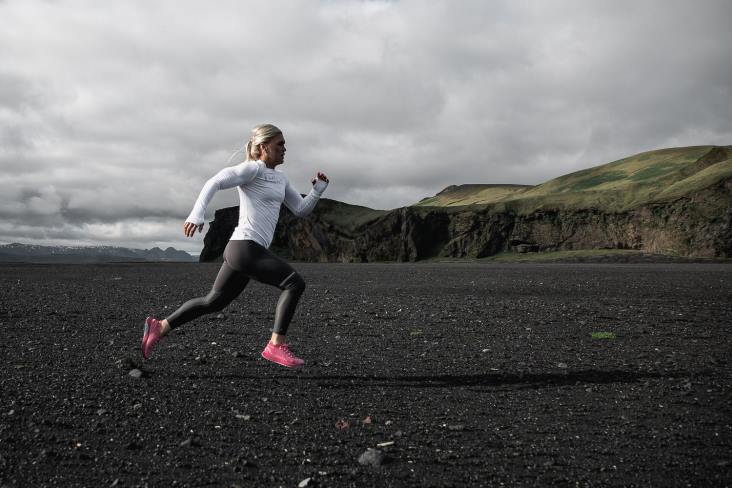 6DJZ579 Women Bright Pink Knit Runner Nobull