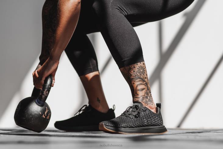 6DJZ588 Women Black Gum Mesh Runner Nobull