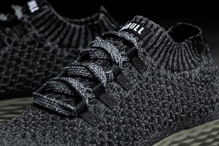 6DJZ589 Women Black Ivy Knit Runner Nobull