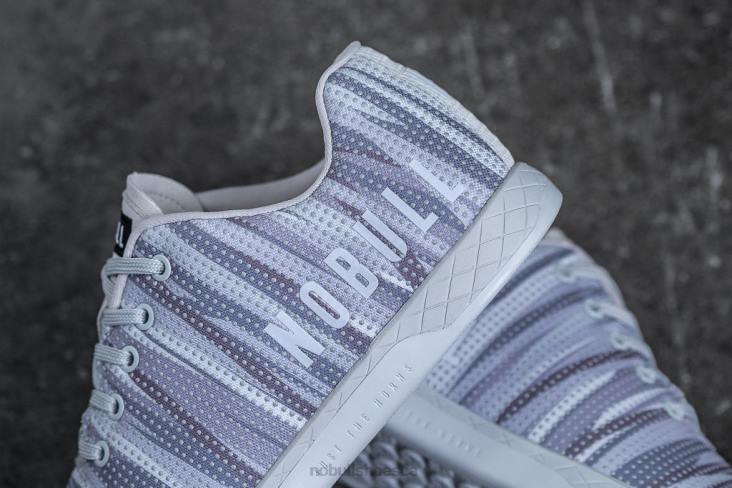 6DJZ59 Men Matrix Burst Trainer Nobull