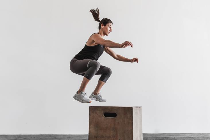 6DJZ594 Women Arctic Ripstop Runner Nobull