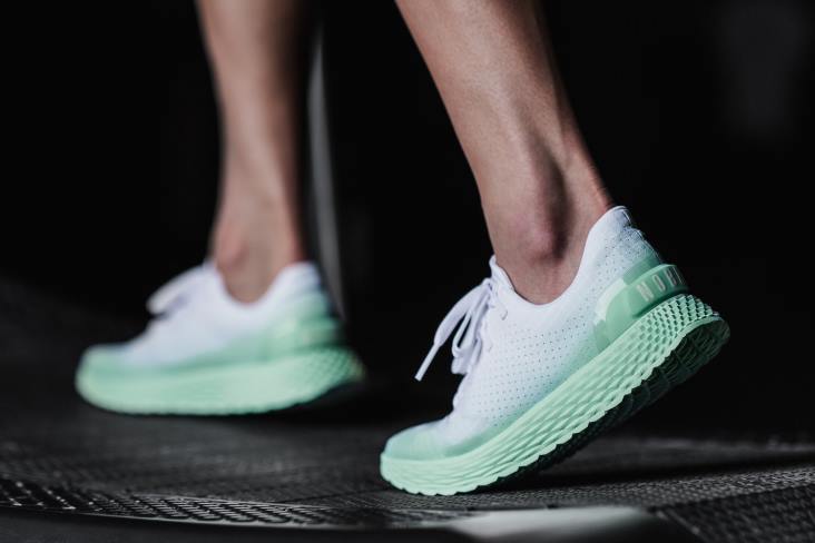 6DJZ596 Women White Mist Gradient Ripstop Runner Nobull