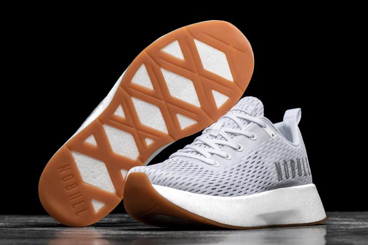 6DJZ609 Women White Runner+ Nobull