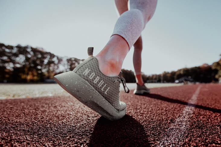 6DJZ615 Women Dark Grey Surface Runner+ Nobull