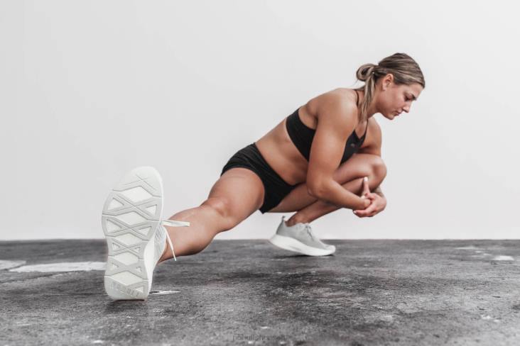 6DJZ618 Women Arctic Grey Runner+ Nobull