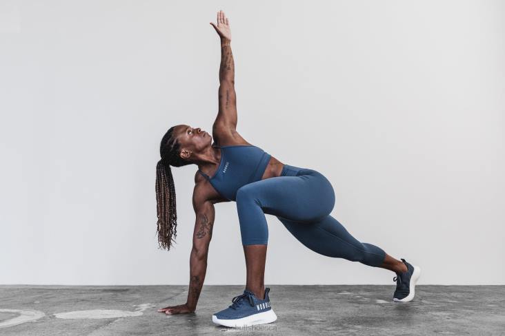 6DJZ620 Women Navy White Runner+ Nobull