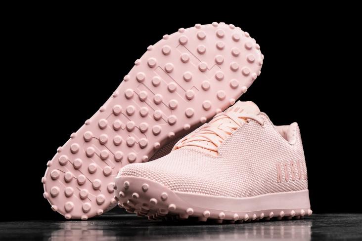 6DJZ635 Women Blush Heather Turf Trainer Nobull