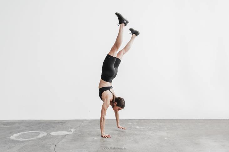 6DJZ851 Women High-Rise Short 8 Nobull