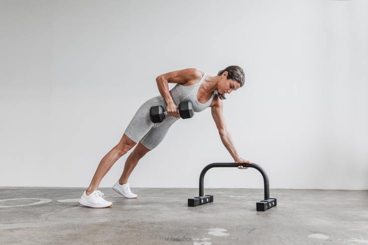 6DJZ852 Women High-Rise Short 8 Nobull