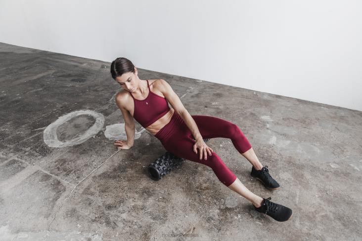 6DJZ970 Women Halter Sports Bra Nobull