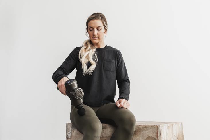 6DJZ1135 Women Heavyweight Long Sleeve Pocket Boxy Tee Nobull